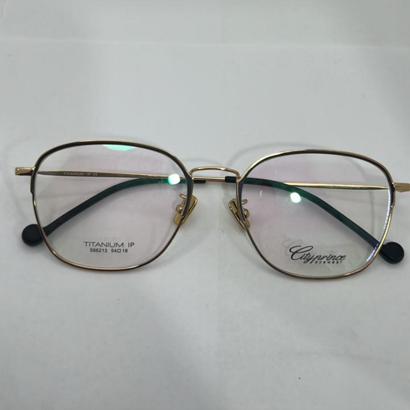 Black & Golden Classic Round